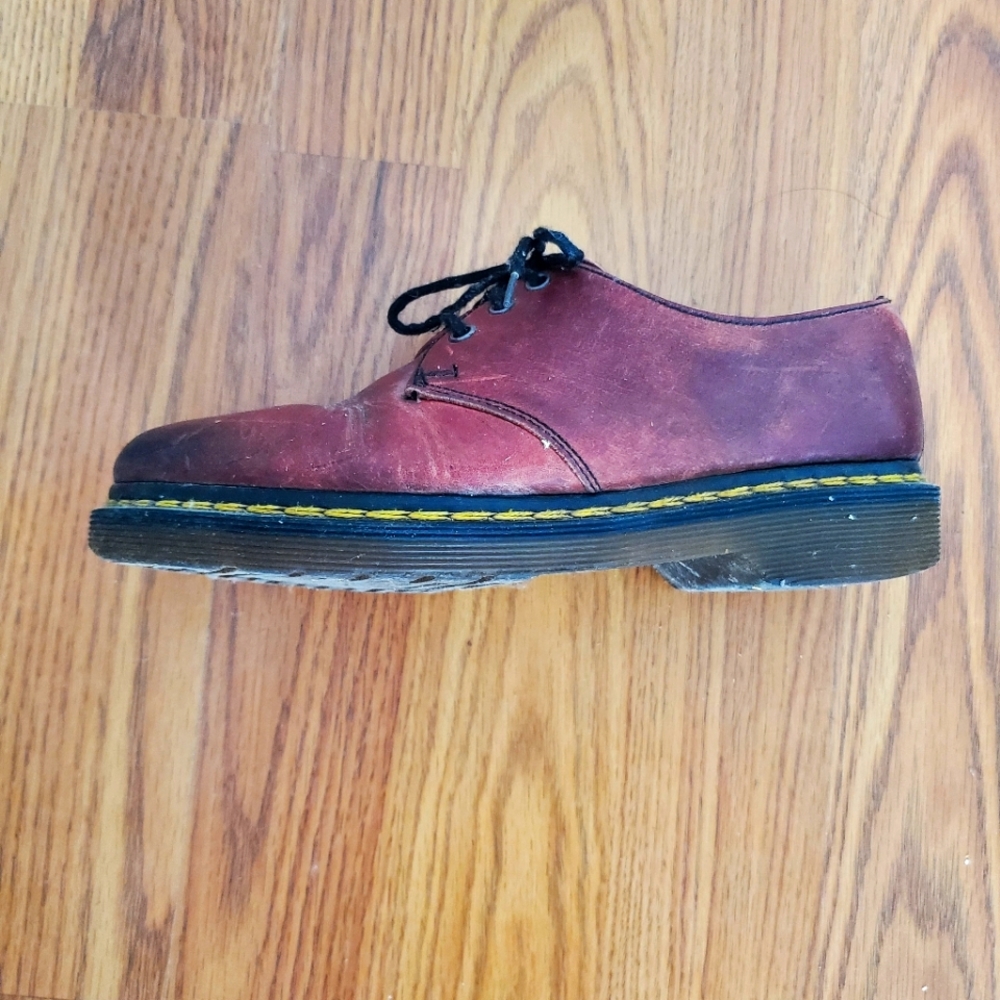 Vintage burgundy Doc Martens oxford shoes women's 6.5